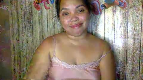 Snapshot of puke_maru chatting on 10-13-25, 12:05 Maru online show from 10-13-25, 12:05