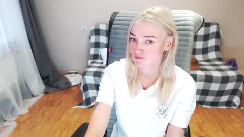 Polly online show from 09-15-25, 12:38