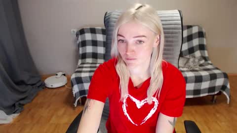 Polly online show from 02-15-26, 03:36