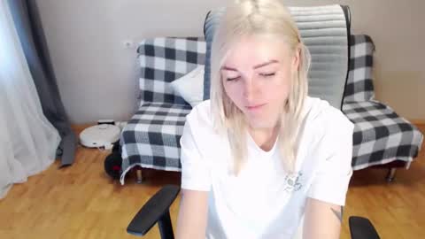 Polly online show from 03-20-26, 03:22