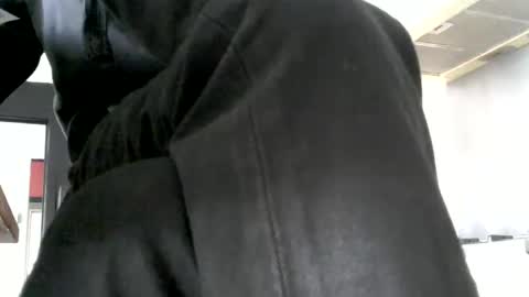 Snapshot of pumpkin3000 chatting on 12-20-25, 11:17 pumpkin3000 online show from 12-20-25, 11:17