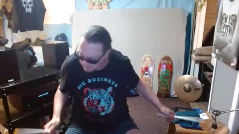 Snapshot of punkypapi chatting on 05-20-26, 05:24 Jojo online show from 05-20-26, 05:24