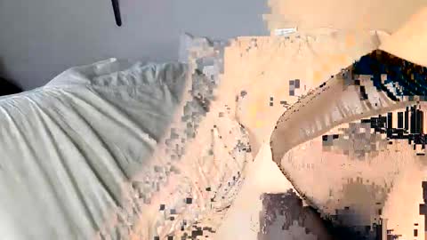 Snapshot of pupgender chatting on 09-08-25, 11:15 Rhys online show from 09-08-25, 11:15