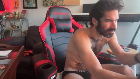 Pup Scritch online show from 02-18-26, 07:43