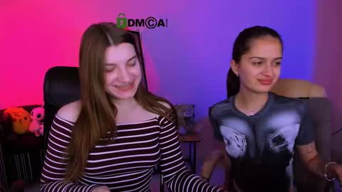 Snapshot of pure_radiance chatting on 10-11-25, 08:46 Ask me3 online show from 10-11-25, 08:46