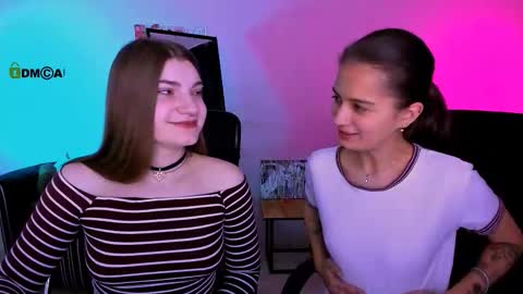 Snapshot of pure_radiance chatting on 10-17-25, 06:05 Ask me3 online show from 10-17-25, 06:05