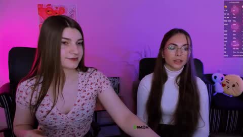 Snapshot of pure_radiance chatting on 11-27-25, 10:06 Ask me3 online show from 11-27-25, 10:06