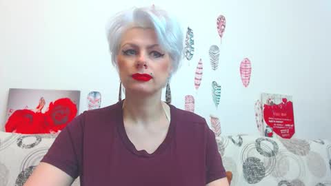 Snapshot of pure_seduce_wow chatting on 01-12-26, 04:07 Goldie online show from 01-12-26, 04:07