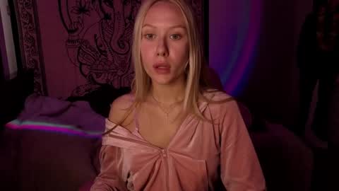 Megan online show from 04-07-26, 02:06