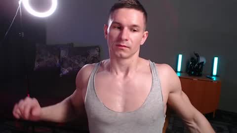 Snapshot of puremenshape chatting on 04-29-26, 05:33 puremenshape online show from 04-29-26, 05:33