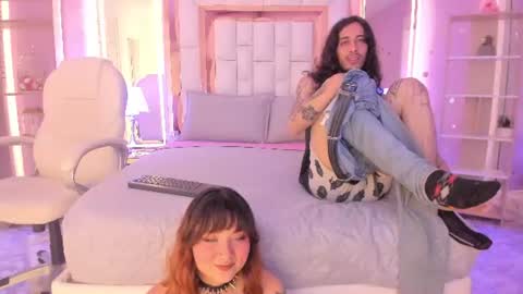 Snapshot of puretemptation_ chatting on 06-17-26, 07:59 Experienced guys online show from 06-17-26, 07:59