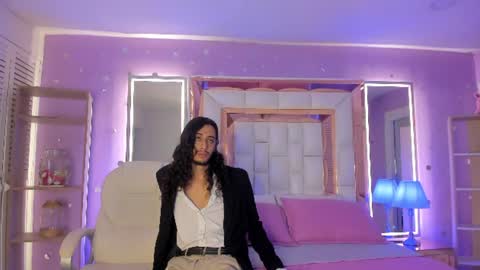 Snapshot of puretemptation_ chatting on 06-25-26, 07:40 Experienced guys online show from 06-25-26, 07:40