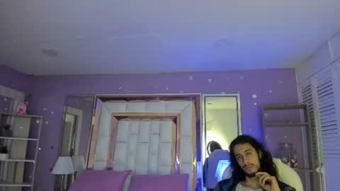 Snapshot of puretemptation_ chatting on 07-06-26, 01:41 Experienced guys online show from 07-06-26, 01:41