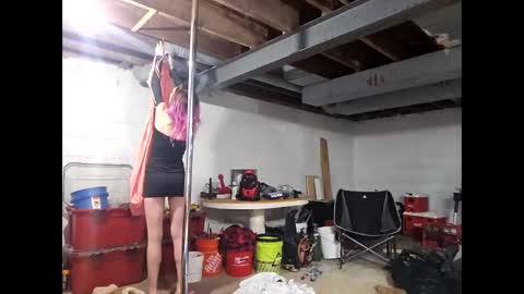 Snapshot of purfangelbaby chatting on 12-21-25, 08:10 purfangelbaby online show from 12-21-25, 08:10