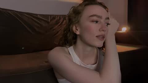 Marie online show from 02-12-25, 11:51