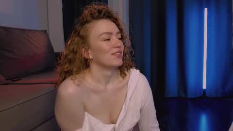 Marie online show from 12-05-25, 12:47