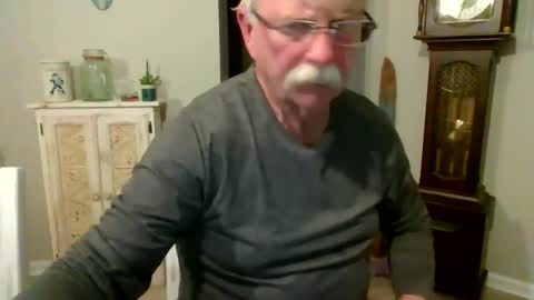 Snapshot of purpleshroom chatting on 01-24-25, 04:37 purpleshroom online show from 01-24-25, 04:37