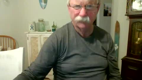 Snapshot of purpleshroom chatting on 01-25-25, 05:07 purpleshroom online show from 01-25-25, 05:07