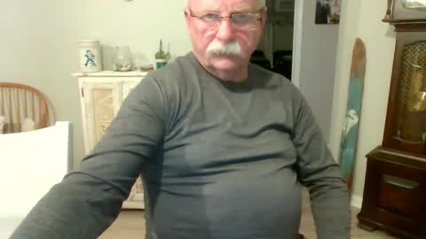 Snapshot of purpleshroom chatting on 02-20-25, 04:50 purpleshroom online show from 02-20-25, 04:50