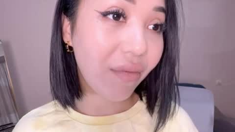 Snapshot of purrrfectmiko chatting on 06-25-26, 05:39 Miko online show from 06-25-26, 05:39