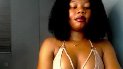 Snapshot of pussy_x_cookie chatting on 02-18-26, 07:15 stella online show from 02-18-26, 07:15