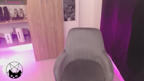 Mari online show from 03-31-26, 06:36