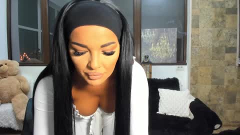 Snapshot of pussydollxx chatting on 02-05-25, 07:31 Andreea online show from 02-05-25, 07:31