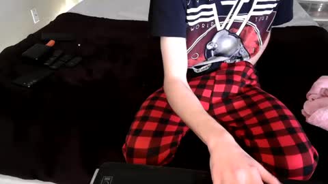 Snapshot of pussylover2182 chatting on 12-10-24, 09:33 pussylover2182 online show from 12-10-24, 09:33