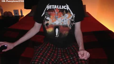 Snapshot of pussylover2182 chatting on 11-15-25, 05:05 pussylover2182 online show from 11-15-25, 05:05