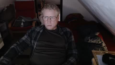 pussylovercb online show from 09-30-25, 09:25