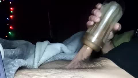 Snapshot of pussyluver420kik909587 chatting on 10-14-25, 05:41 Pussyluver420 online show from 10-14-25, 05:41