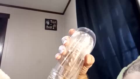 Snapshot of pussyluver420kik909587 chatting on 12-02-25, 08:48 Pussyluver420 online show from 12-02-25, 08:48