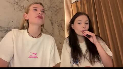 Lina online show from 02-14-26, 11:34