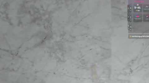 Snapshot of pussysweet9 chatting on 01-10-25, 06:28 Love online show from 01-10-25, 06:28