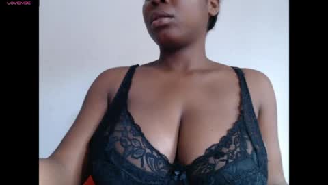 Snapshot of pussyxcockx chatting on 05-23-26, 10:52 pussyxcockx online show from 05-23-26, 10:52