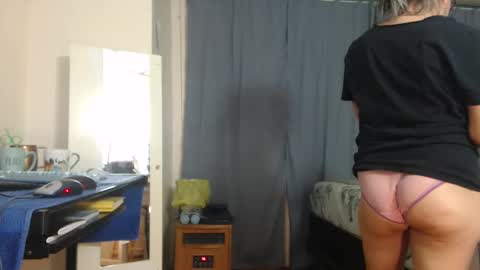 putiputi4u online show from 04-13-26, 03:34