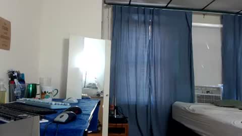 Snapshot of putiputi4u chatting on 08-07-26, 01:46 putiputi4u online show from 08-07-26, 01:46