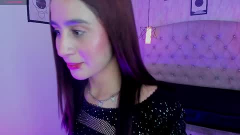 pynky_berry online show from 05-26-26, 02:40