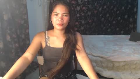 qeeun_genalyn online show from 08-08-26, 02:08