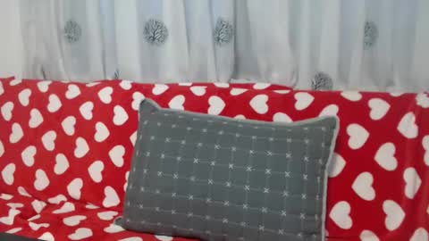 Hellene online show from 10-17-25, 04:26