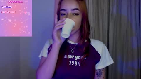 Snapshot of quee_tiana chatting on 01-16-26, 04:27 your princess online show from 01-16-26, 04:27