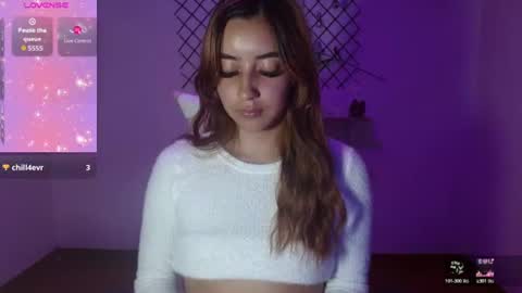 Snapshot of quee_tiana chatting on 06-12-26, 05:28 your princess online show from 06-12-26, 05:28