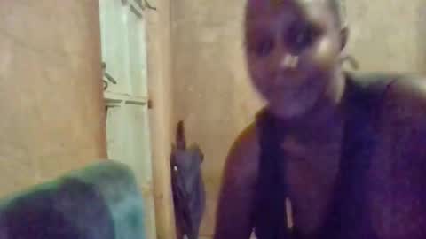 queen014 online show from 11-09-25, 12:42