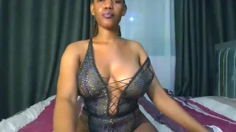 Snapshot of queen321850 chatting on 02-27-26, 04:29 queen321850 online show from 02-27-26, 04:29