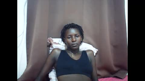 Snapshot of queen_0012 chatting on 05-27-26, 12:40 asher online show from 05-27-26, 12:40