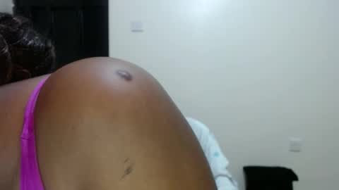 emmie online show from 04-14-26, 01:00