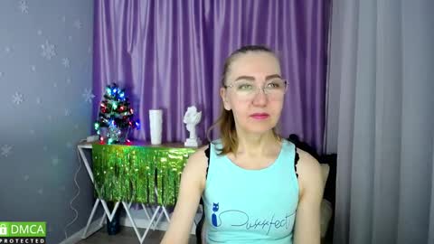 Snapshot of queen_a_n_i chatting on 12-12-24, 08:25 A N I Ill be here on December 1st online show from 12-12-24, 08:25