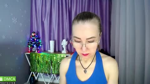 Snapshot of queen_a_n_i chatting on 01-14-25, 11:10 A N I Ill be here on December 1st online show from 01-14-25, 11:10