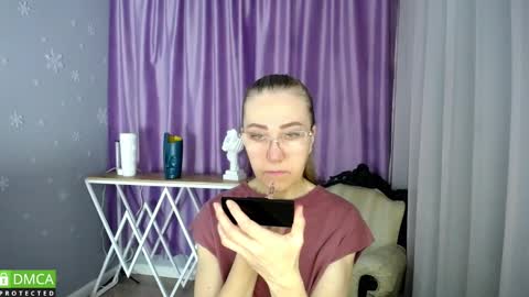 Snapshot of queen_a_n_i chatting on 02-08-25, 09:24 A N I Ill be here on December 1st online show from 02-08-25, 09:24