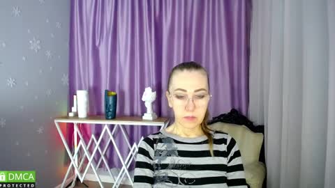 Snapshot of queen_a_n_i chatting on 02-24-25, 03:33 A N I Ill be here on December 1st online show from 02-24-25, 03:33